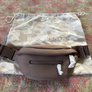 Dagne Dover hip pack in Dune